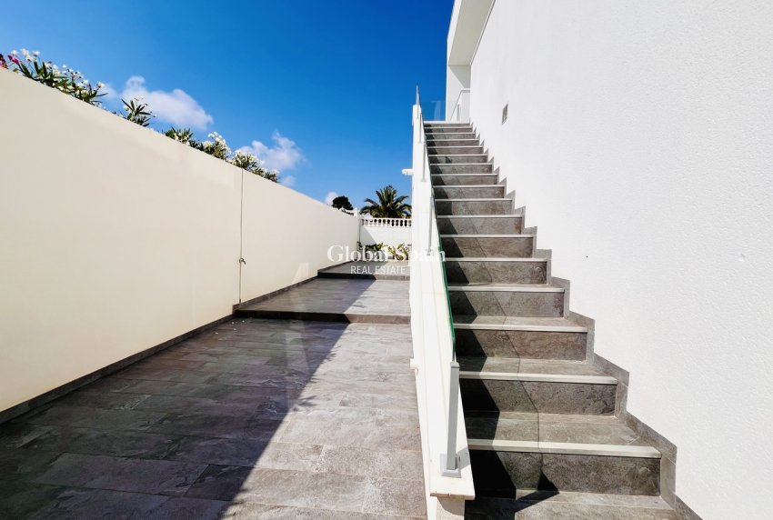 Odsprzedaż - WILLA  -
LOS BALCONES - LOS ALTOS - Costa Blanca