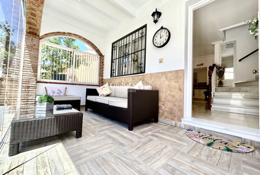 Odsprzedaż - WILLA  -
LOS BALCONES - LOS ALTOS - Costa Blanca