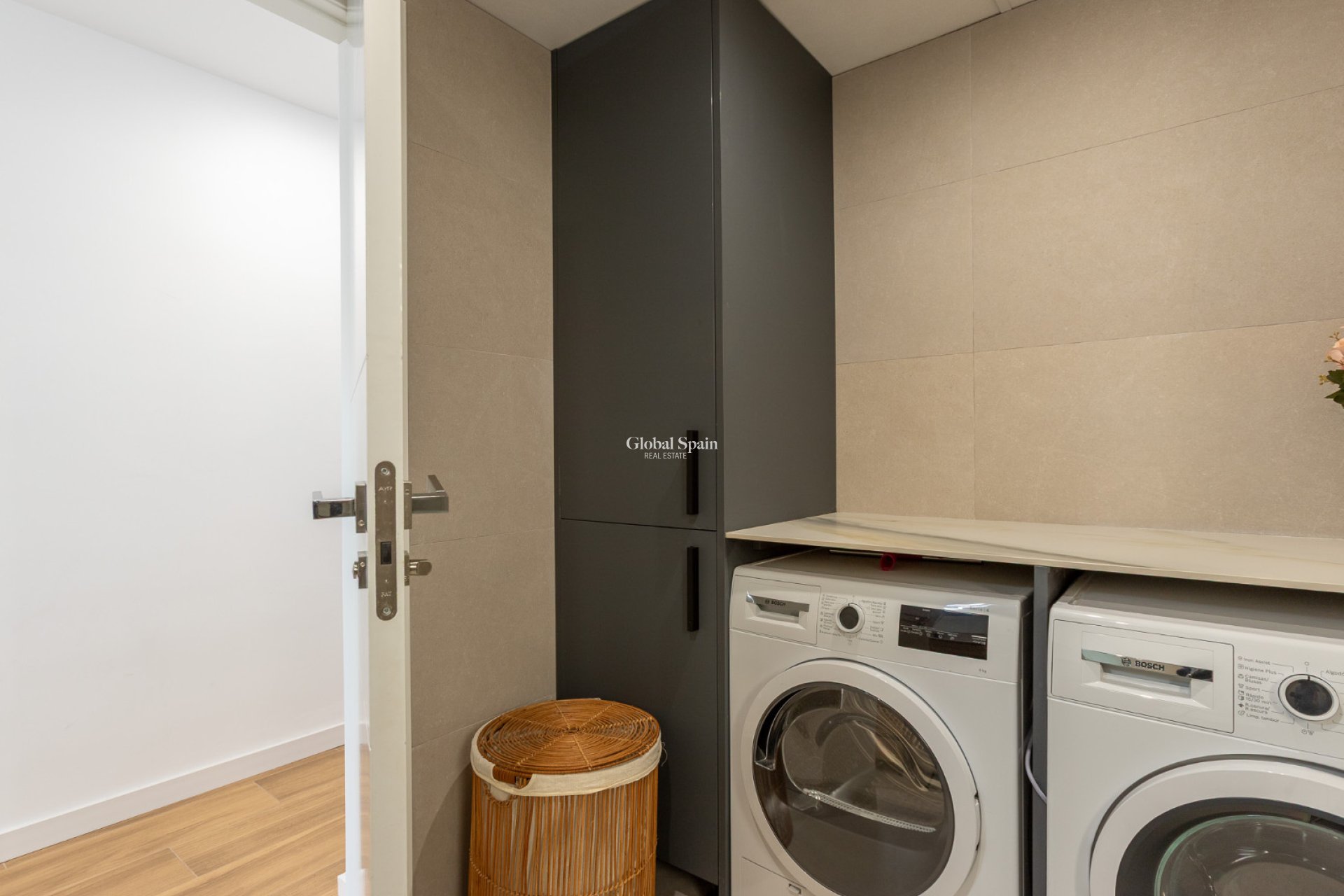 Odsprzedaż - WILLA  -
LOS BALCONES - LOS ALTOS