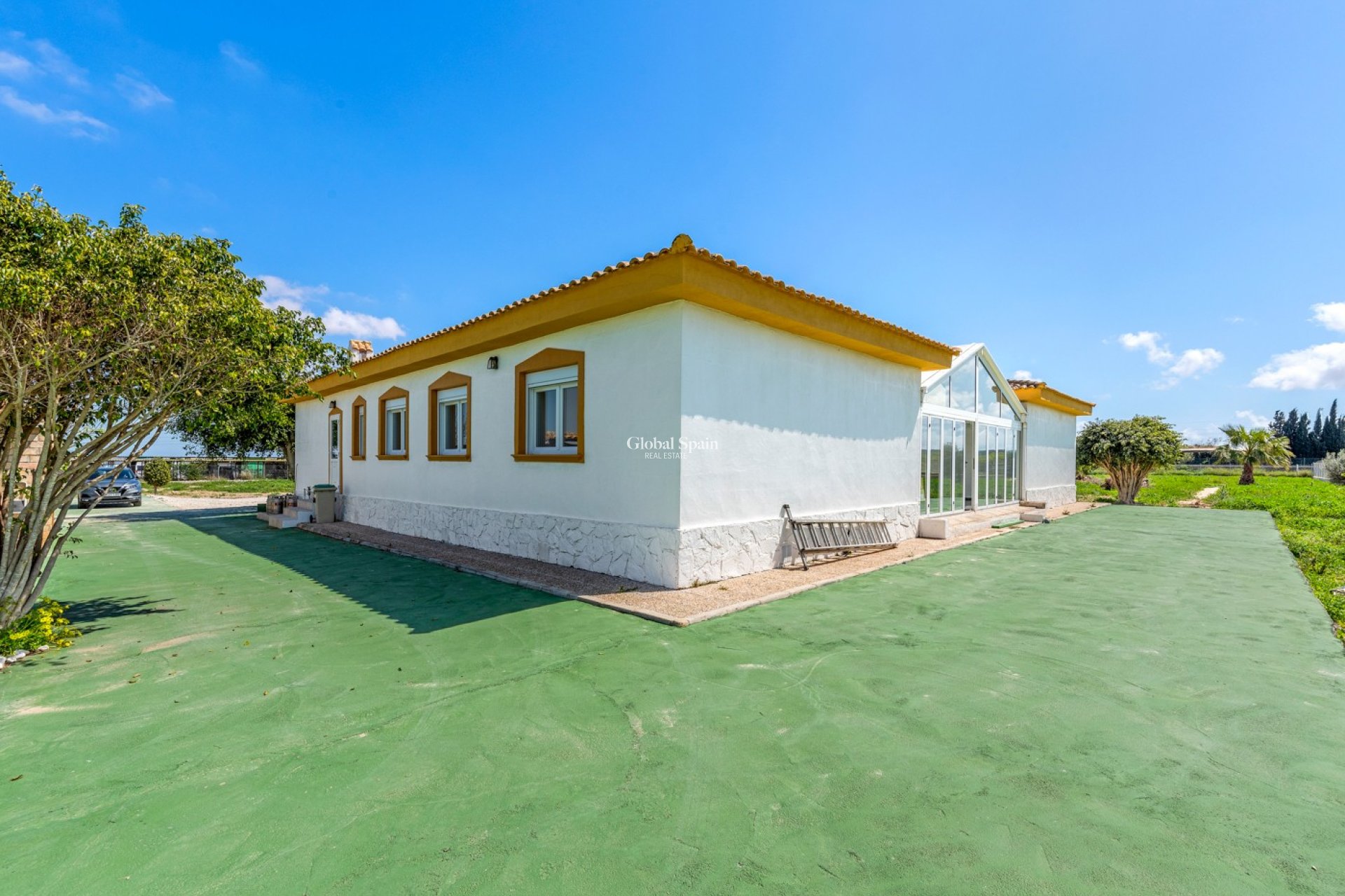 Odsprzedaż - WILLA  -
LOS MONTESINOS - Costa Blanca