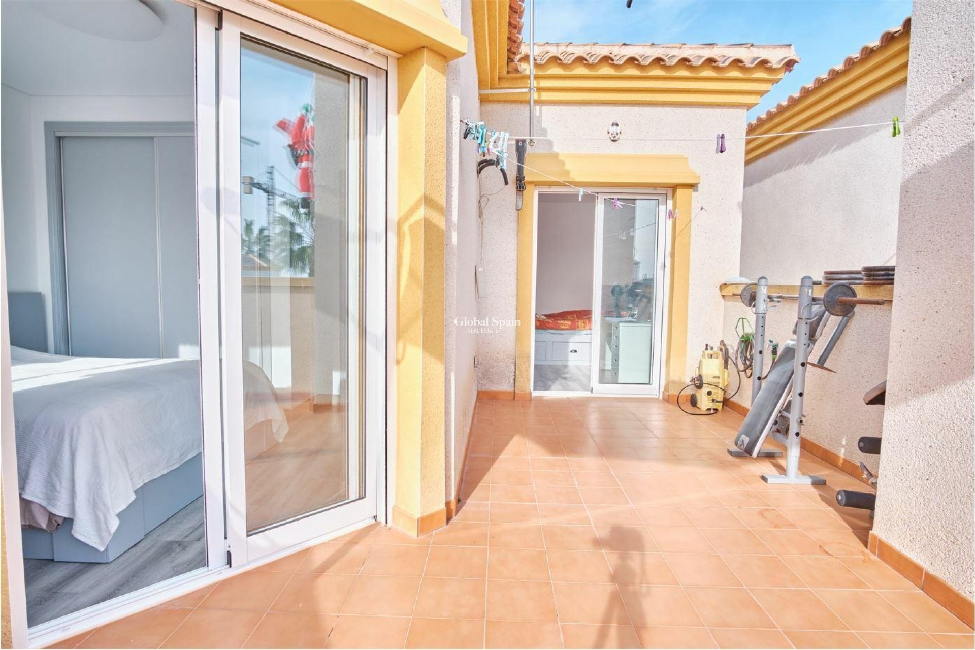 Odsprzedaż - WILLA  -
LOS MONTESINOS - Costa Blanca