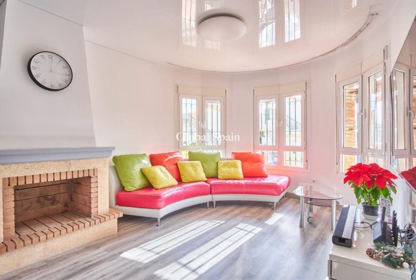 Odsprzedaż - Willa -
LOS MONTESINOS - La Herada