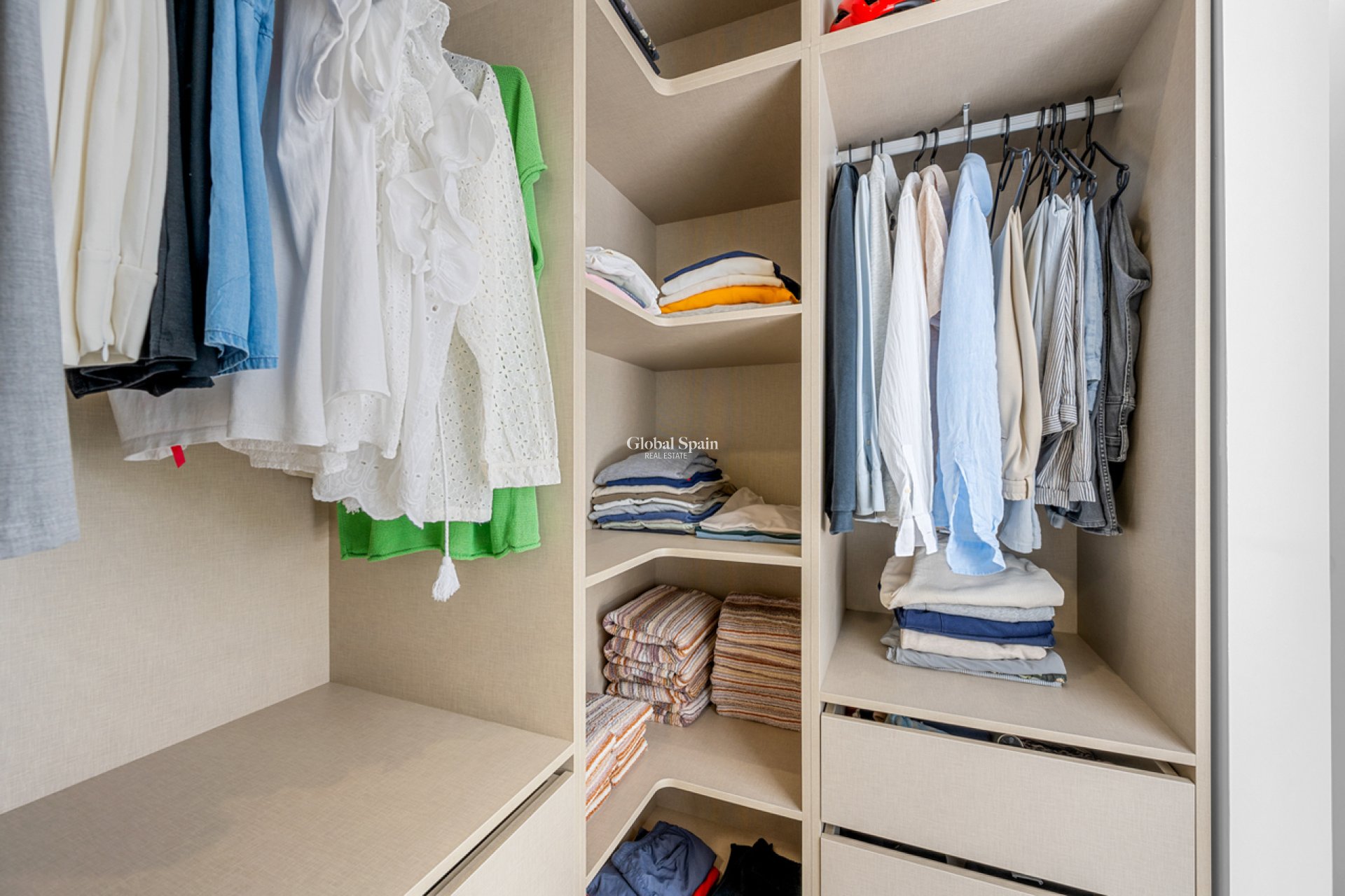 Odsprzedaż - WILLA  -
MAR DE CRISTAL - Costa Calida