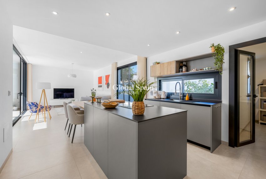 Odsprzedaż - WILLA  -
MAR DE CRISTAL - Costa Calida