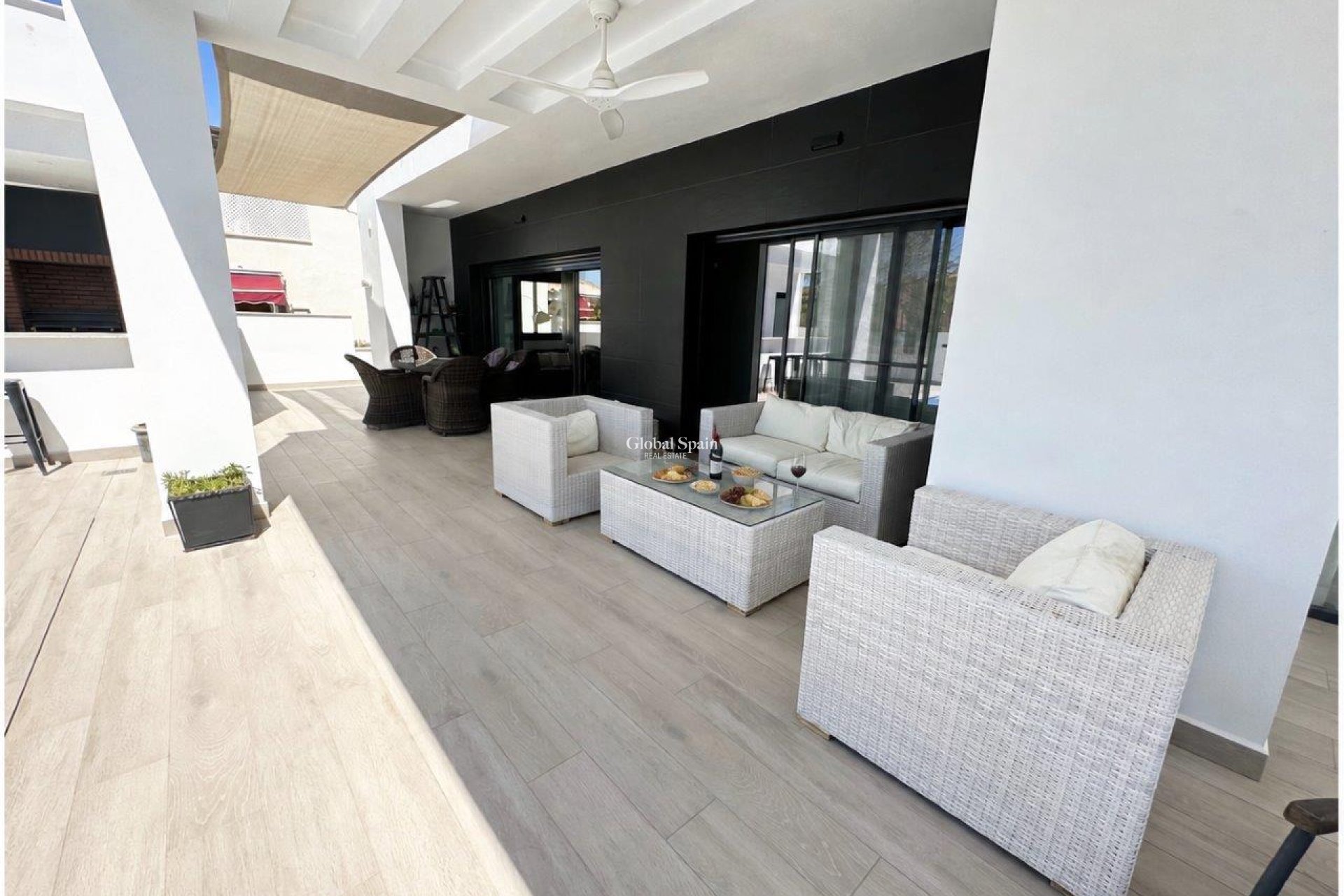 Odsprzedaż - WILLA  -
MAR MENOR GOLF RESORT - Inland