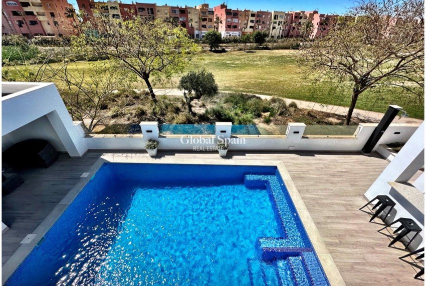 Odsprzedaż - WILLA  -
MAR MENOR GOLF RESORT - Inland