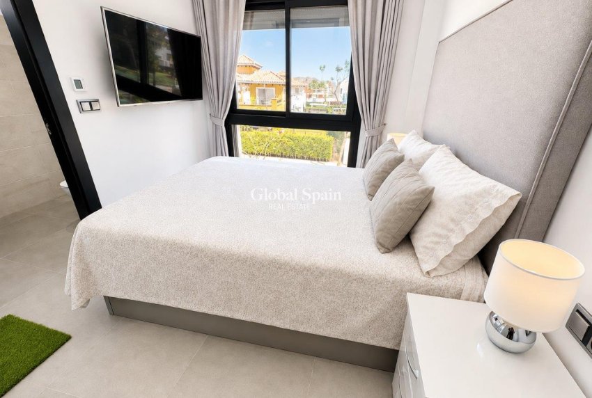 Odsprzedaż - WILLA  -
MAR MENOR GOLF RESORT - Inland