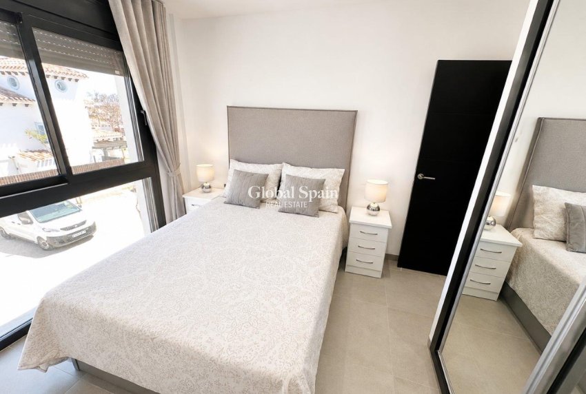 Odsprzedaż - WILLA  -
MAR MENOR GOLF RESORT - Inland