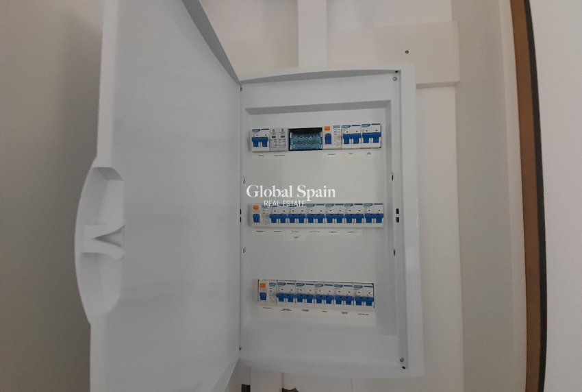 Odsprzedaż - WILLA  -
MAZARRÓN - Camposol