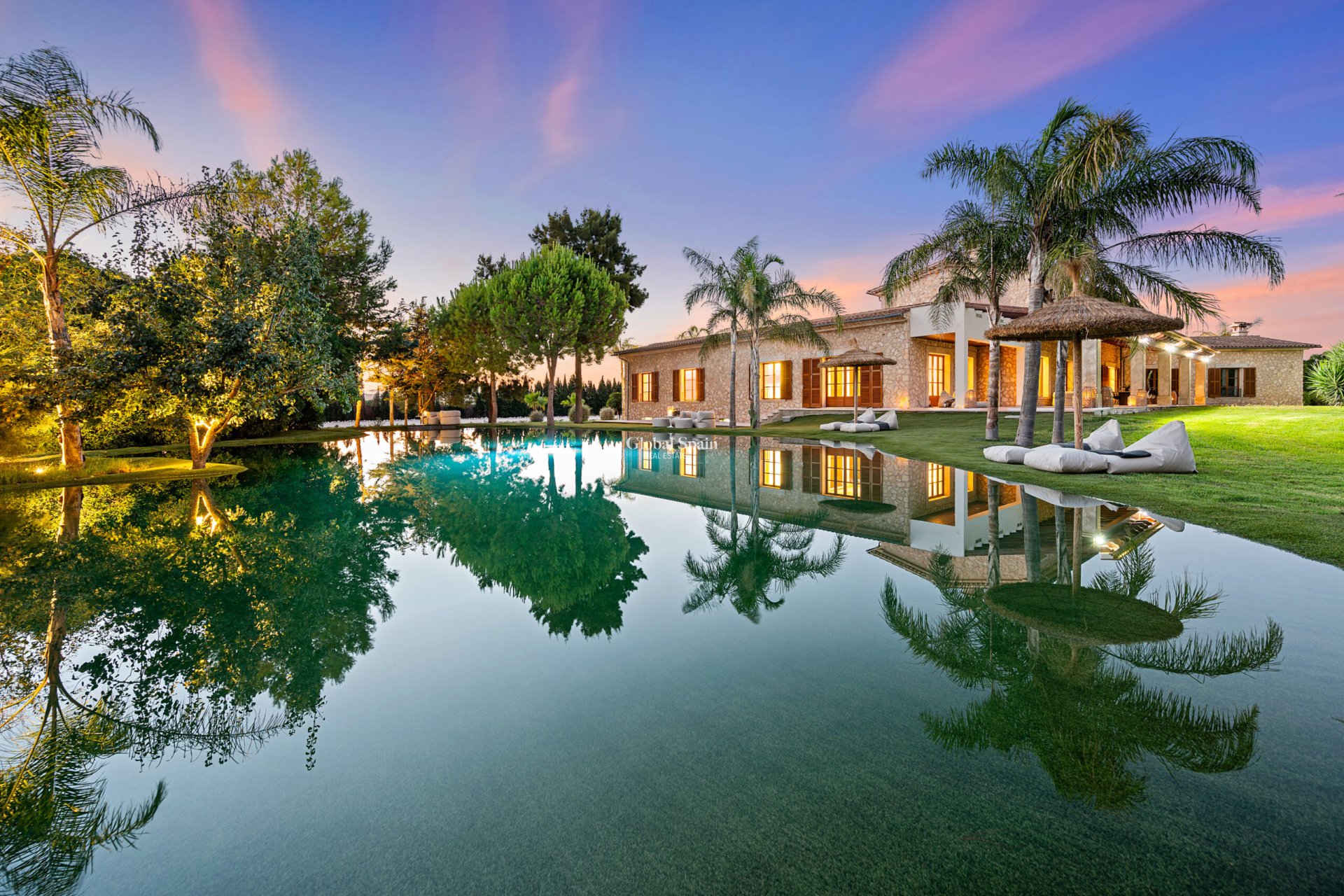 Odsprzedaż - WILLA  -
MONTUÏRI - optional location detail