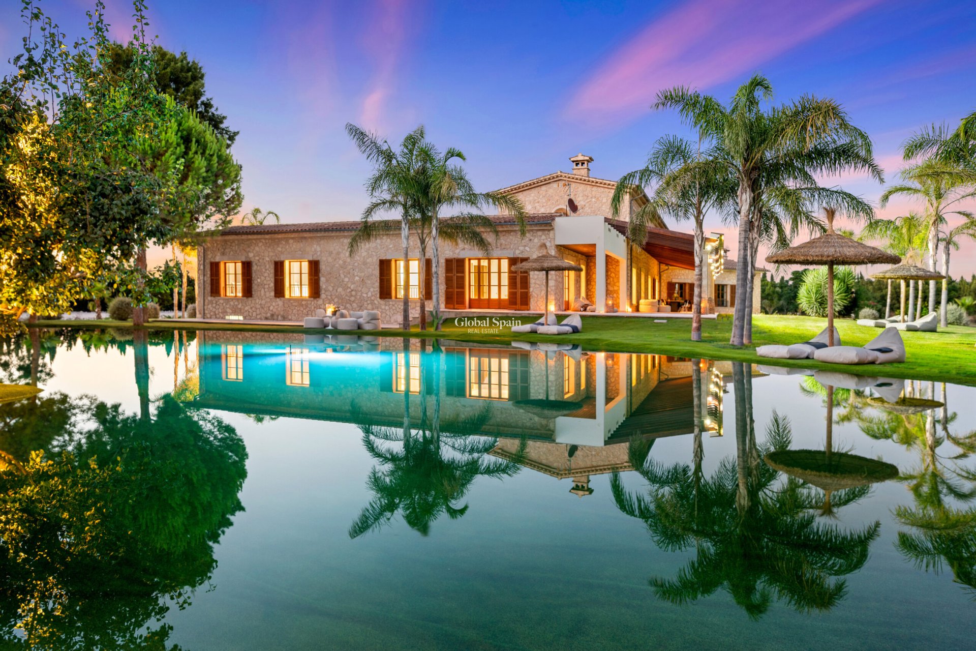 Odsprzedaż - WILLA  -
MONTUÏRI - optional location detail