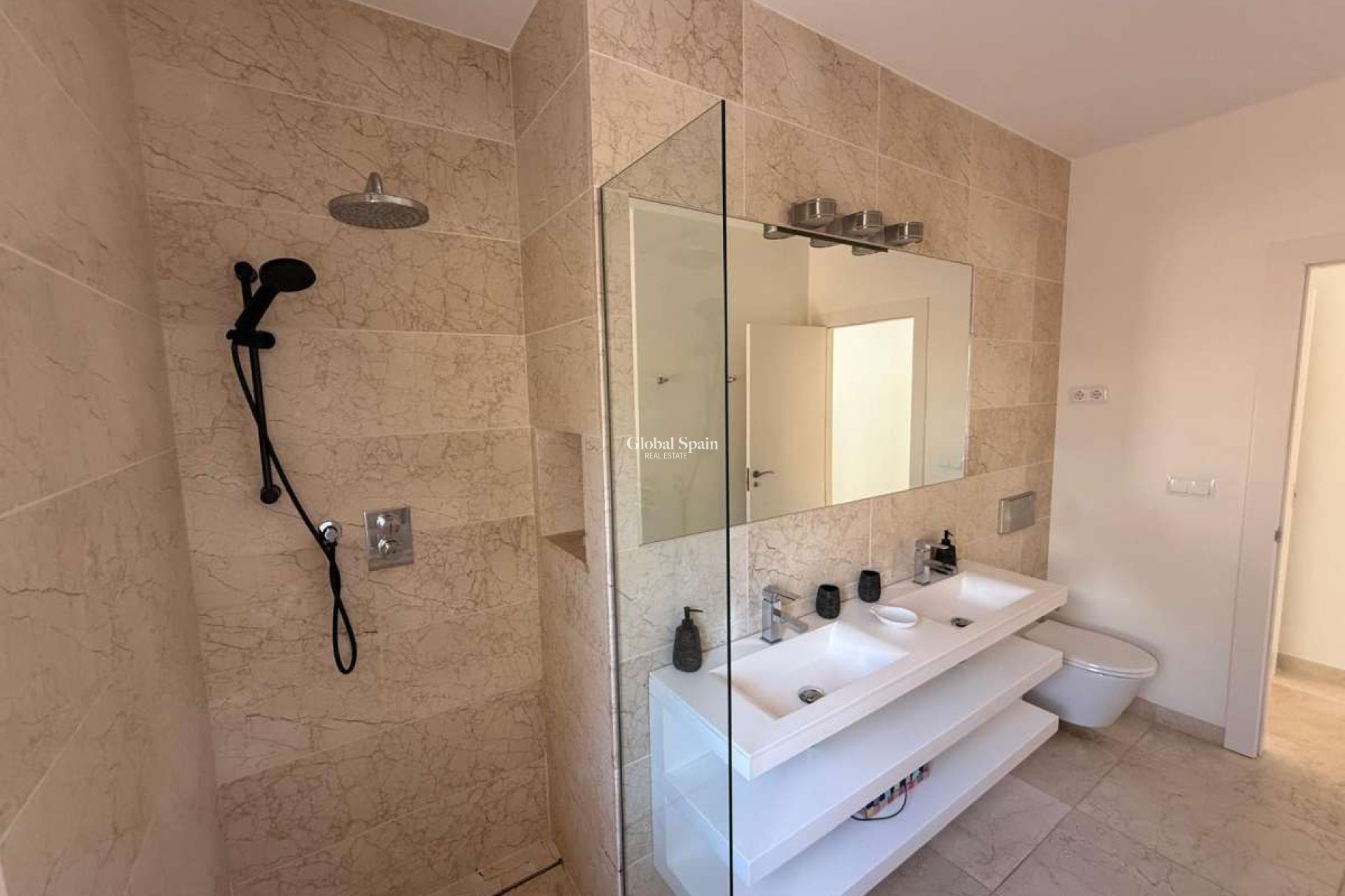 Odsprzedaż - WILLA  -
MORAIRA_TEULADA - Costa Blanca