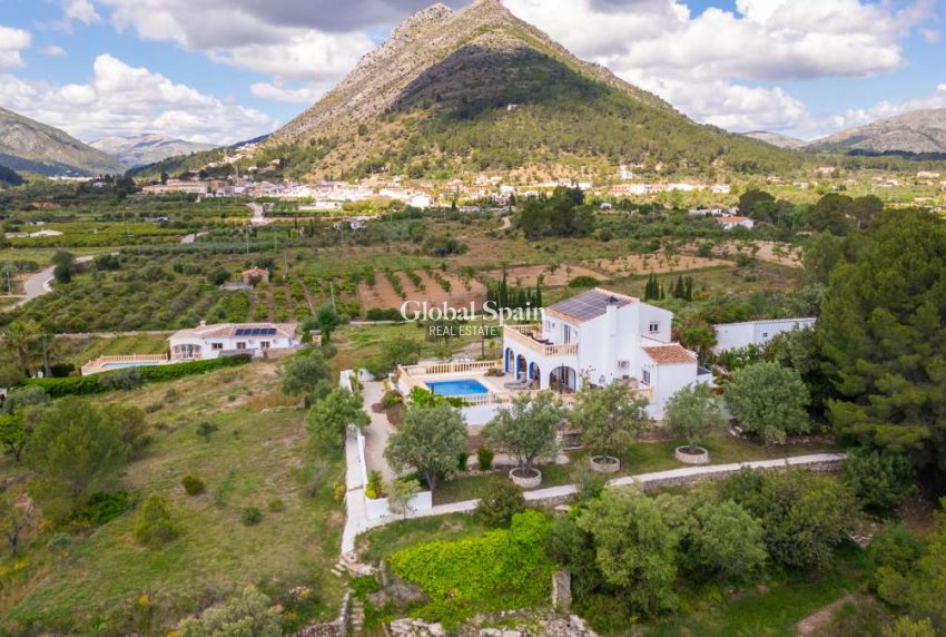 Odsprzedaż - WILLA  -
MURCIA - Inland