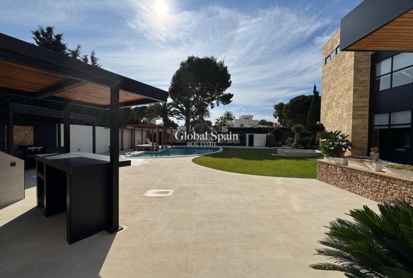 Odsprzedaż - WILLA  -
ORIHUELA COSTA - Altos de campoamor