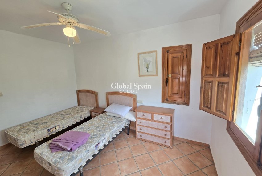 Odsprzedaż - WILLA  -
ORIHUELA COSTA - CABO ROIG