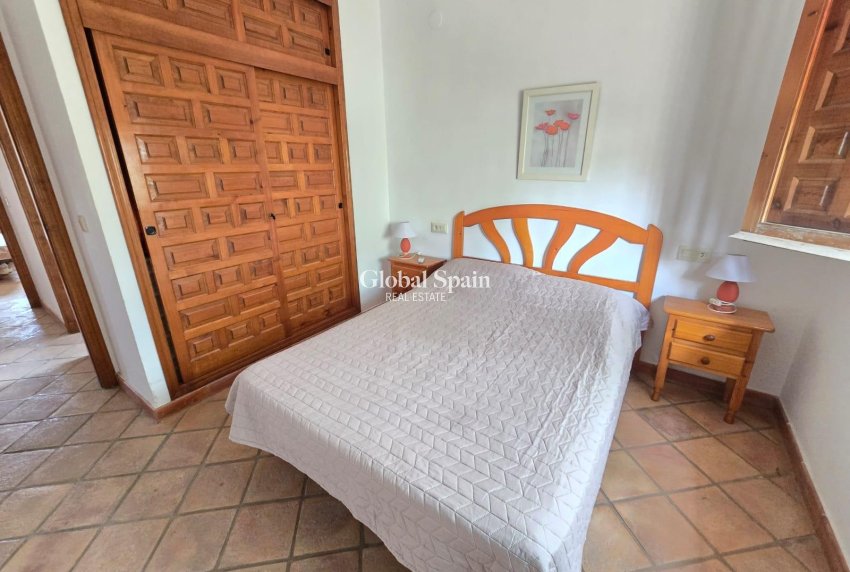 Odsprzedaż - WILLA  -
ORIHUELA COSTA - CABO ROIG