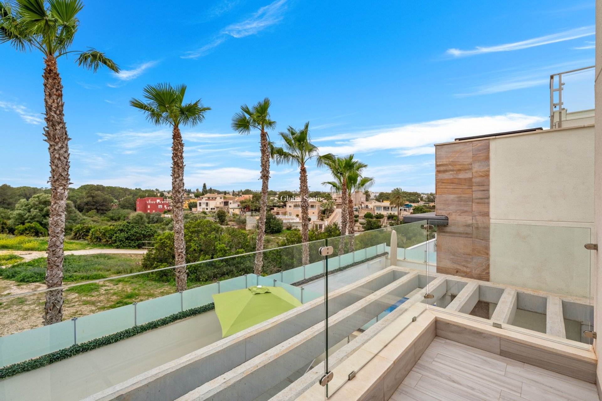 Odsprzedaż - WILLA  -
ORIHUELA COSTA - CABO ROIG