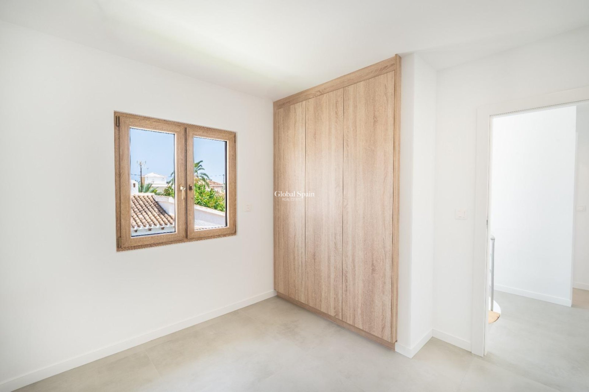 Odsprzedaż - WILLA  -
ORIHUELA COSTA - CABO ROIG