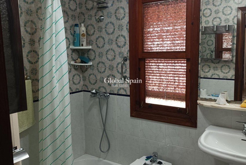 Odsprzedaż - WILLA  -
ORIHUELA COSTA - CAMPOAMOR