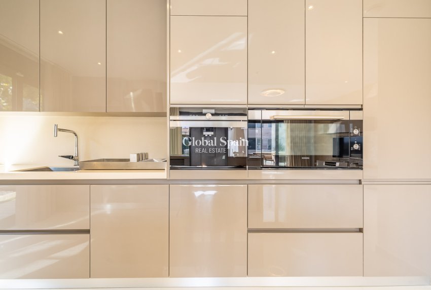 Odsprzedaż - Willa -
ORIHUELA COSTA - CAMPOAMOR