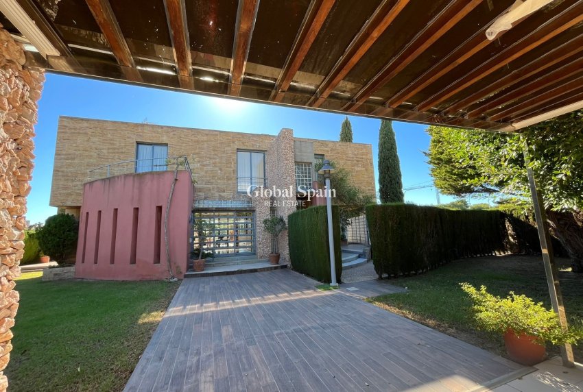 Odsprzedaż - WILLA  -
ORIHUELA COSTA - Dehesa de Campoamor