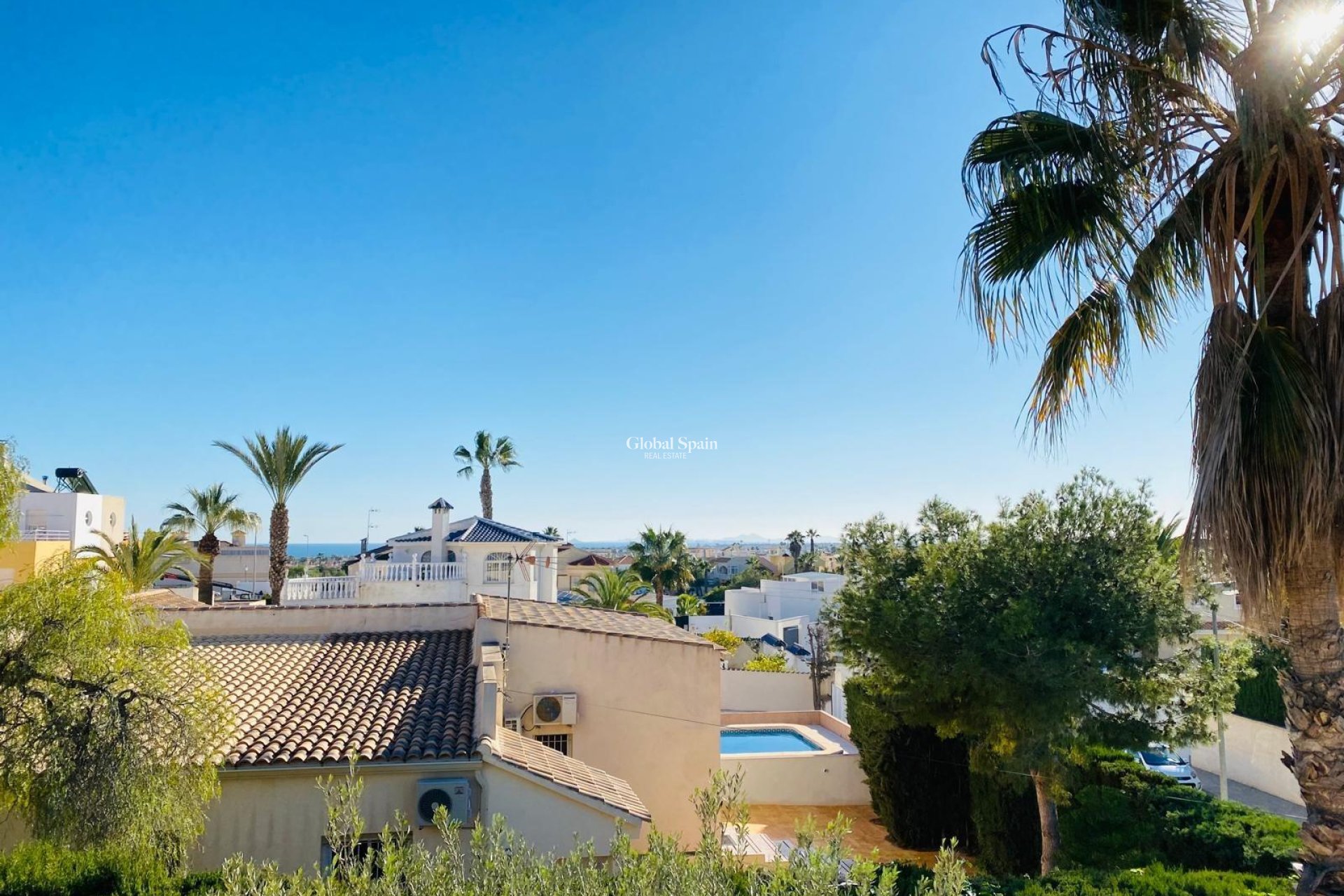 Odsprzedaż - WILLA  -
ORIHUELA COSTA - La Florida