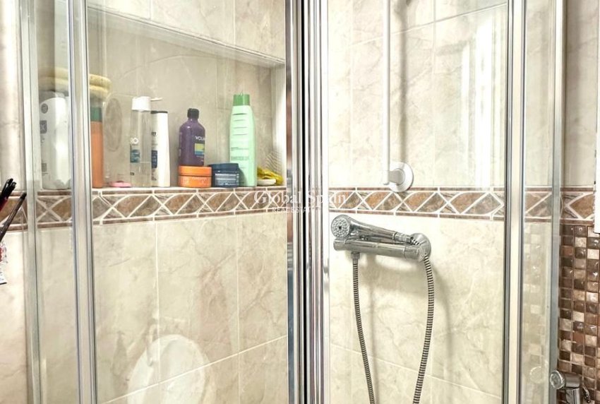 Odsprzedaż - WILLA  -
ORIHUELA COSTA - La Regia