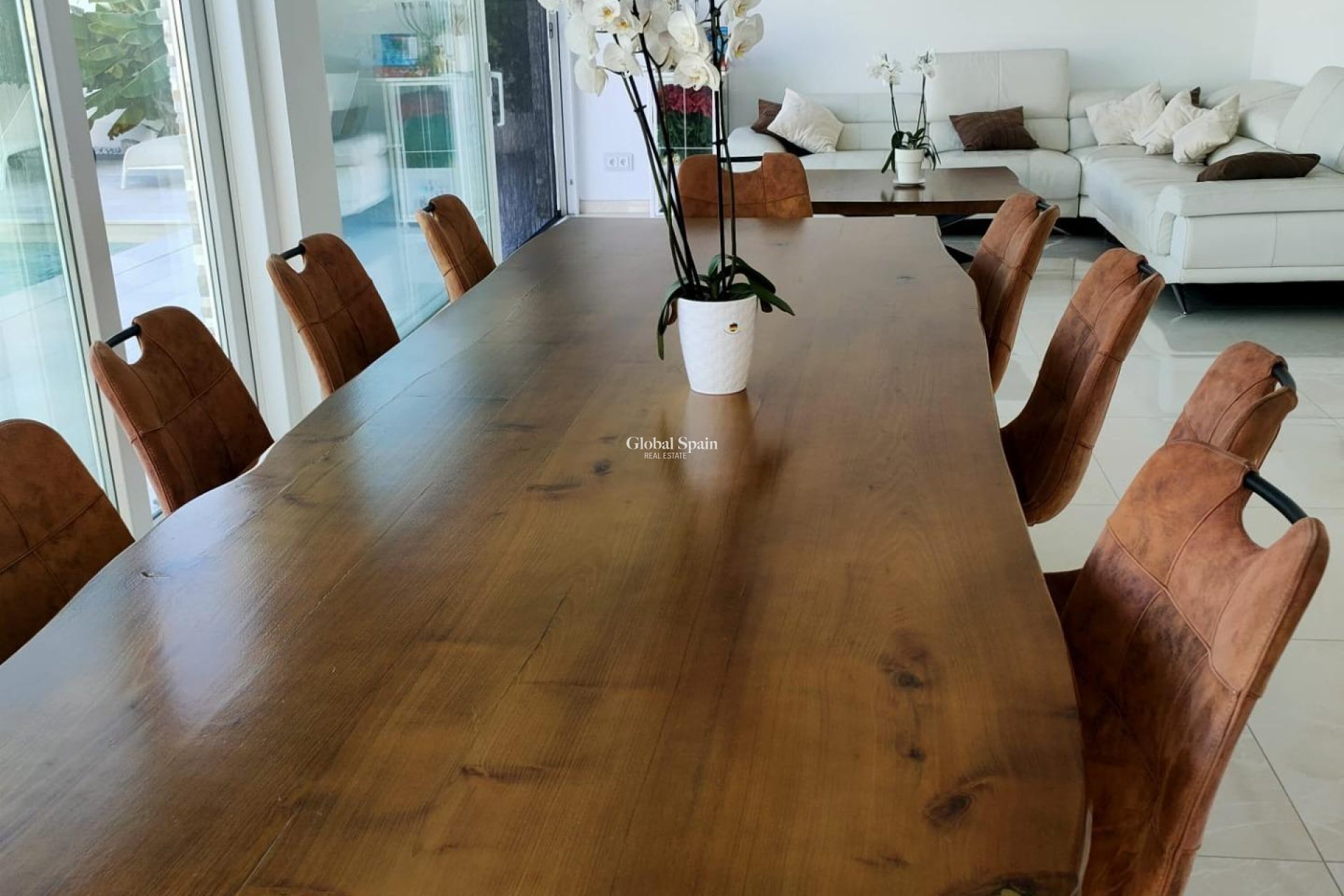 Odsprzedaż - WILLA  -
ORIHUELA COSTA - La Zenia