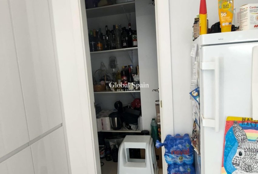 Odsprzedaż - WILLA  -
ORIHUELA COSTA - La Zenia