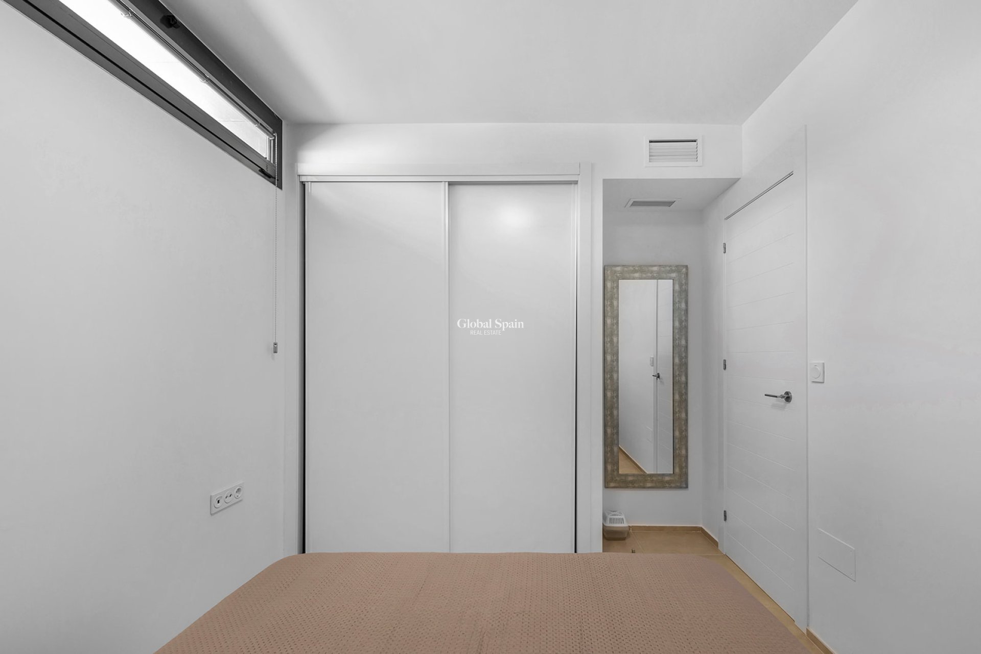 Odsprzedaż - Willa -
ORIHUELA COSTA - La Zenia