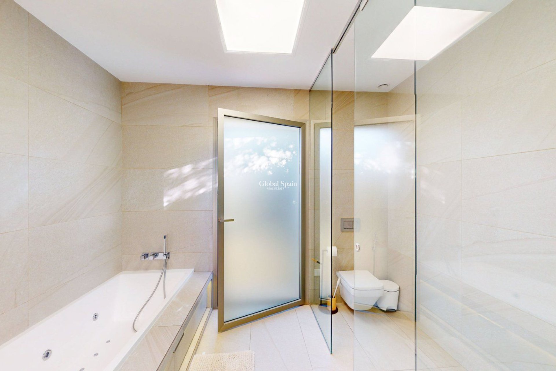 Odsprzedaż - WILLA  -
ORIHUELA COSTA - Las Colinas Golf