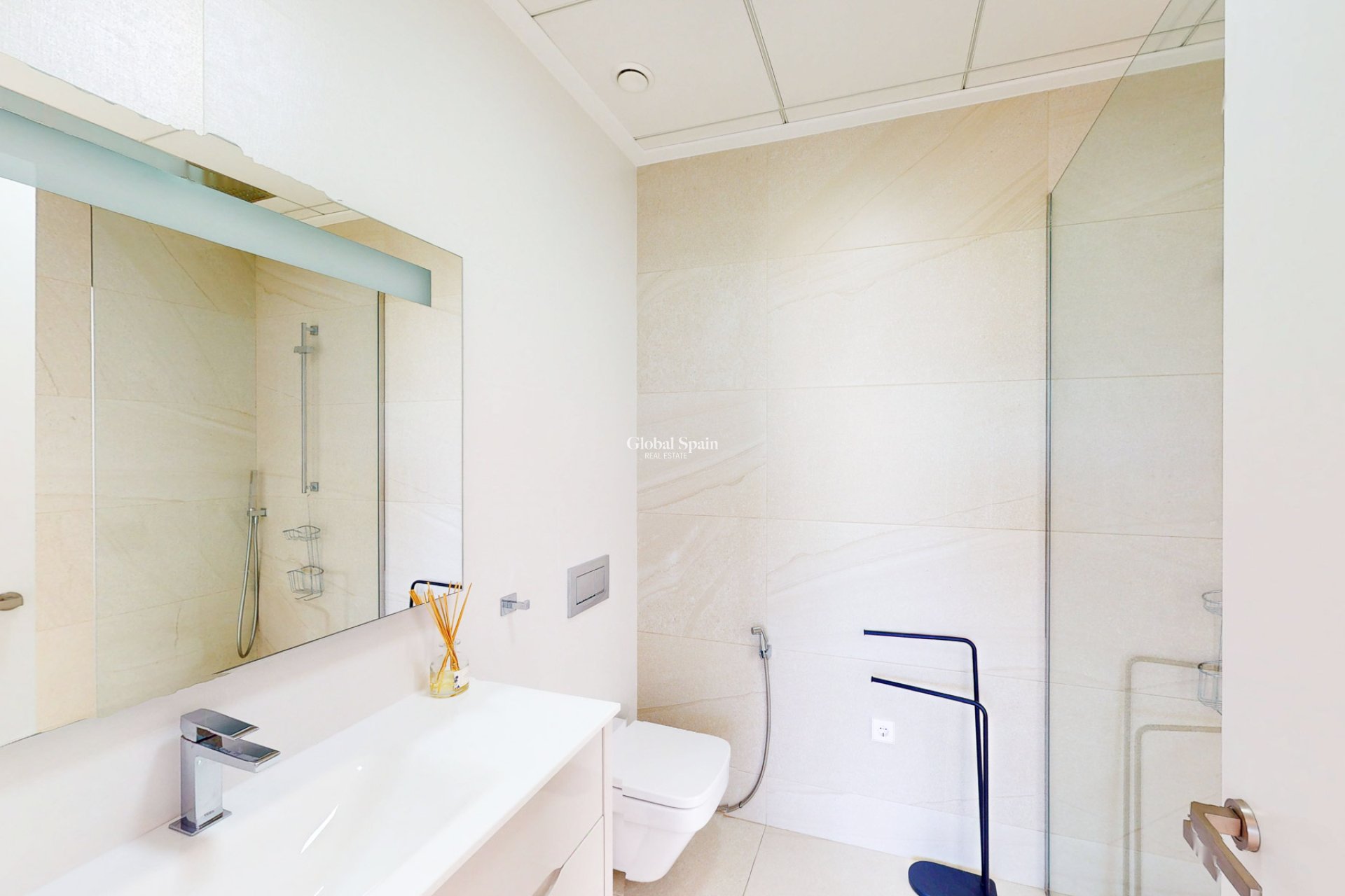 Odsprzedaż - Willa -
ORIHUELA COSTA - Las Colinas Golf