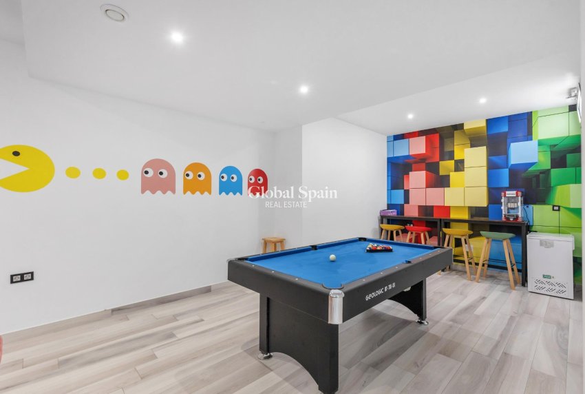 Odsprzedaż - WILLA  -
ORIHUELA COSTA - Lomas de Cabo Roig