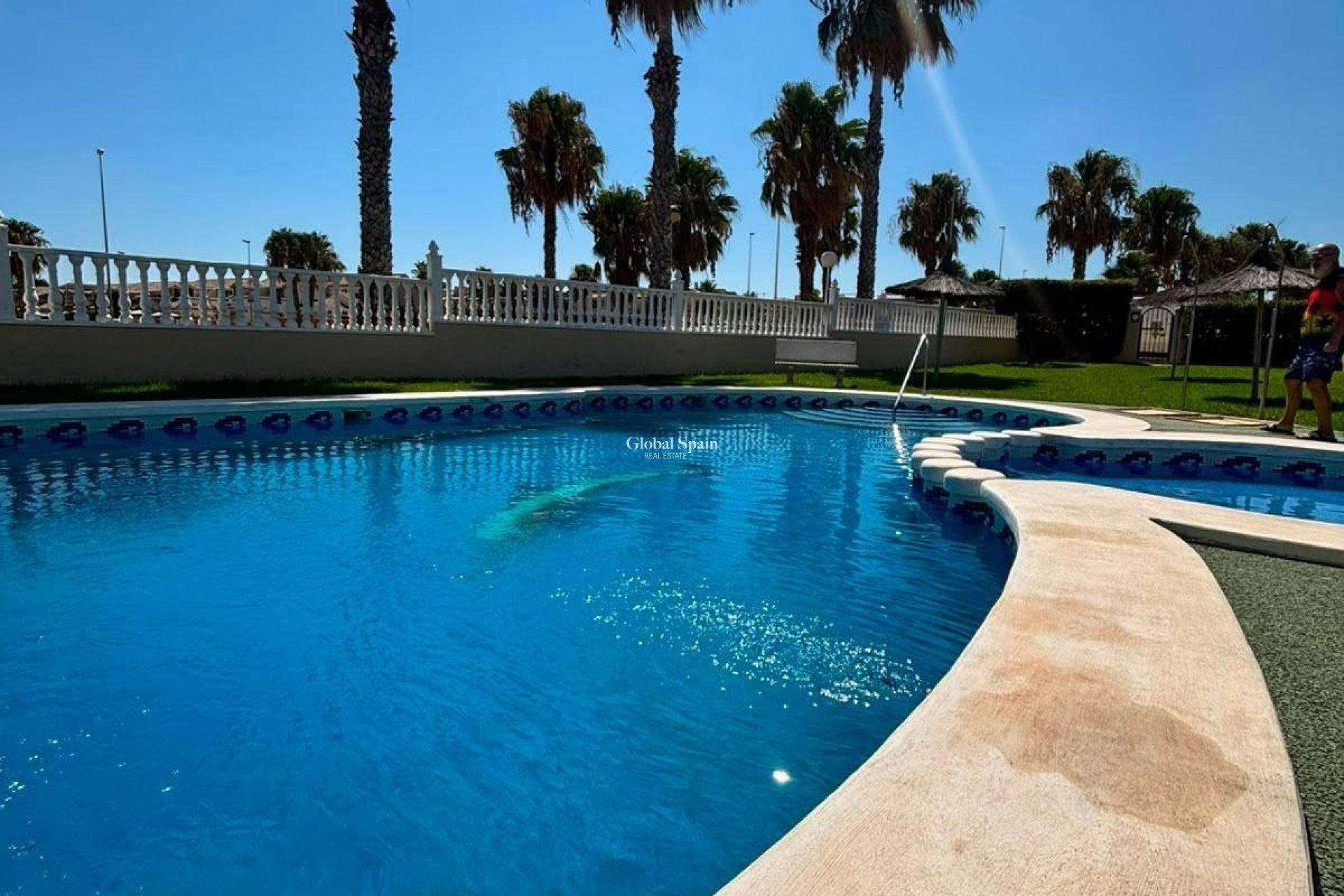 Odsprzedaż - WILLA  -
ORIHUELA COSTA - Lomas de Cabo Roig