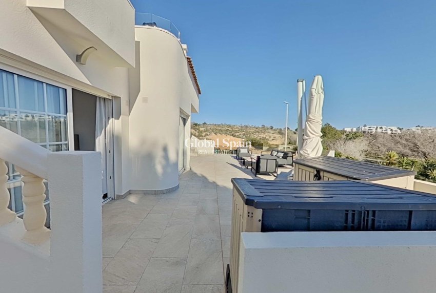 Odsprzedaż - WILLA  -
ORIHUELA COSTA - Lomas de Campoamor-Las Ramblas