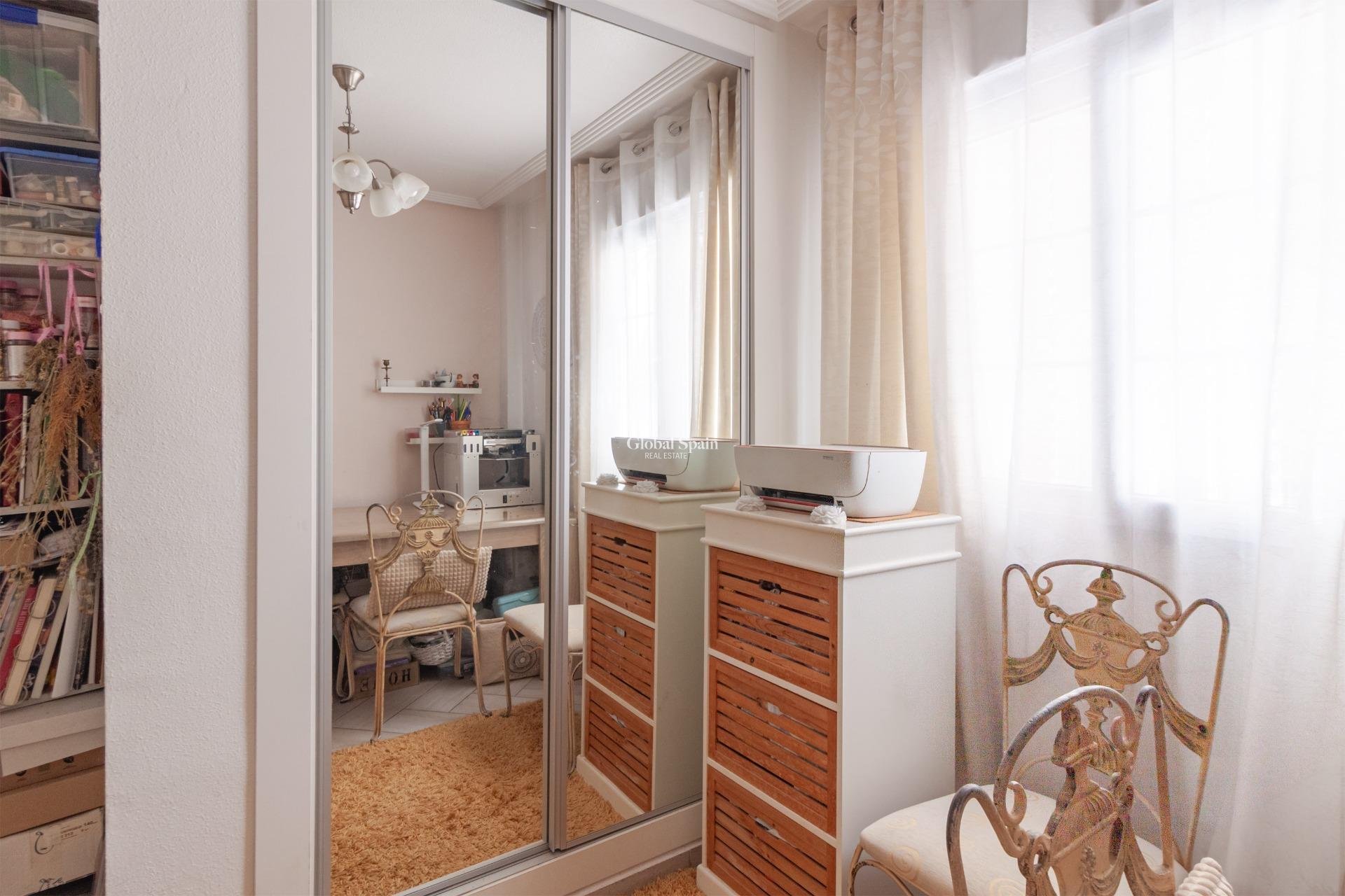 Odsprzedaż - WILLA  -
ORIHUELA COSTA - Los Almendros-la Florida