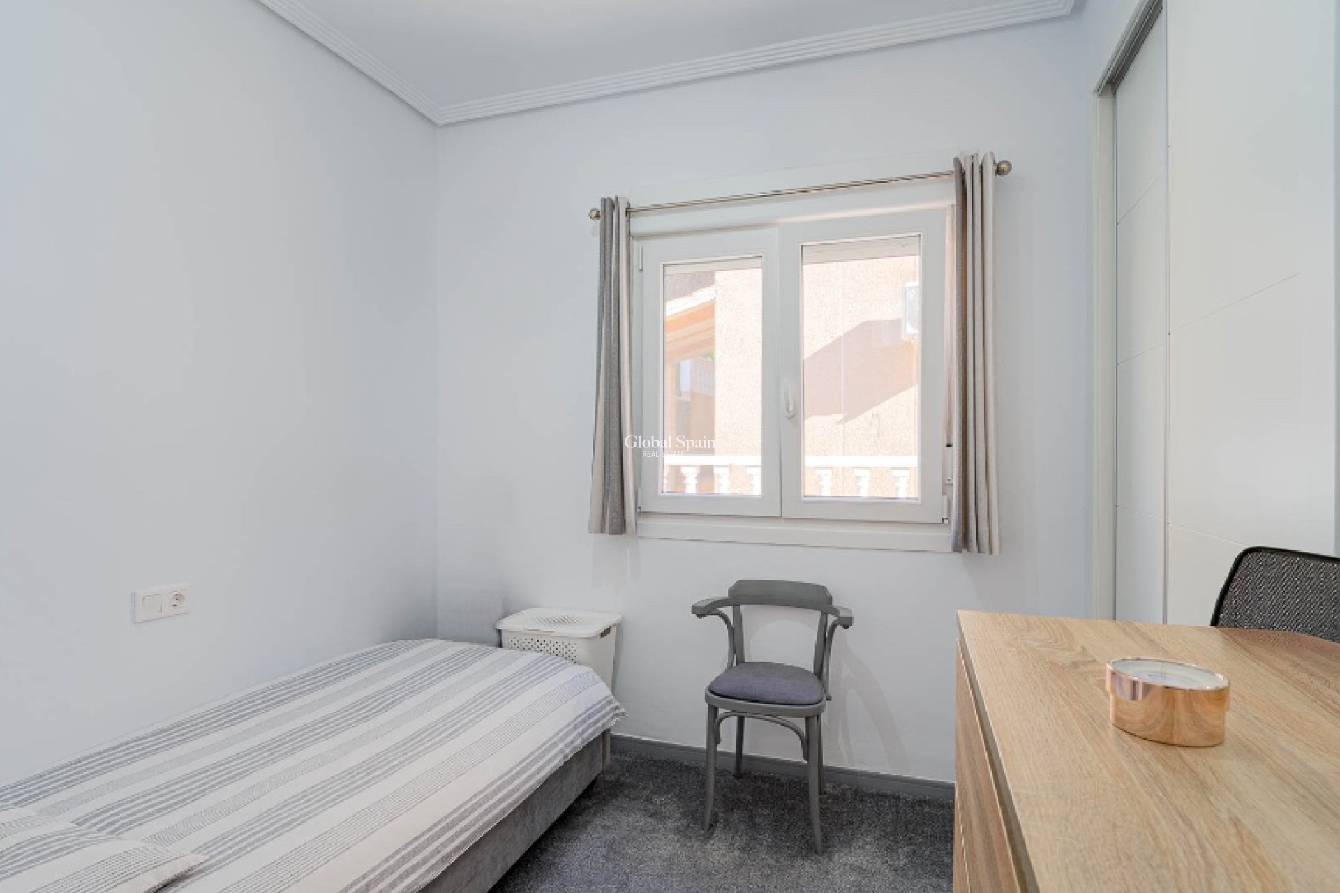 Odsprzedaż - Willa -
ORIHUELA COSTA - LOS BALCONES - LOS ALTOS