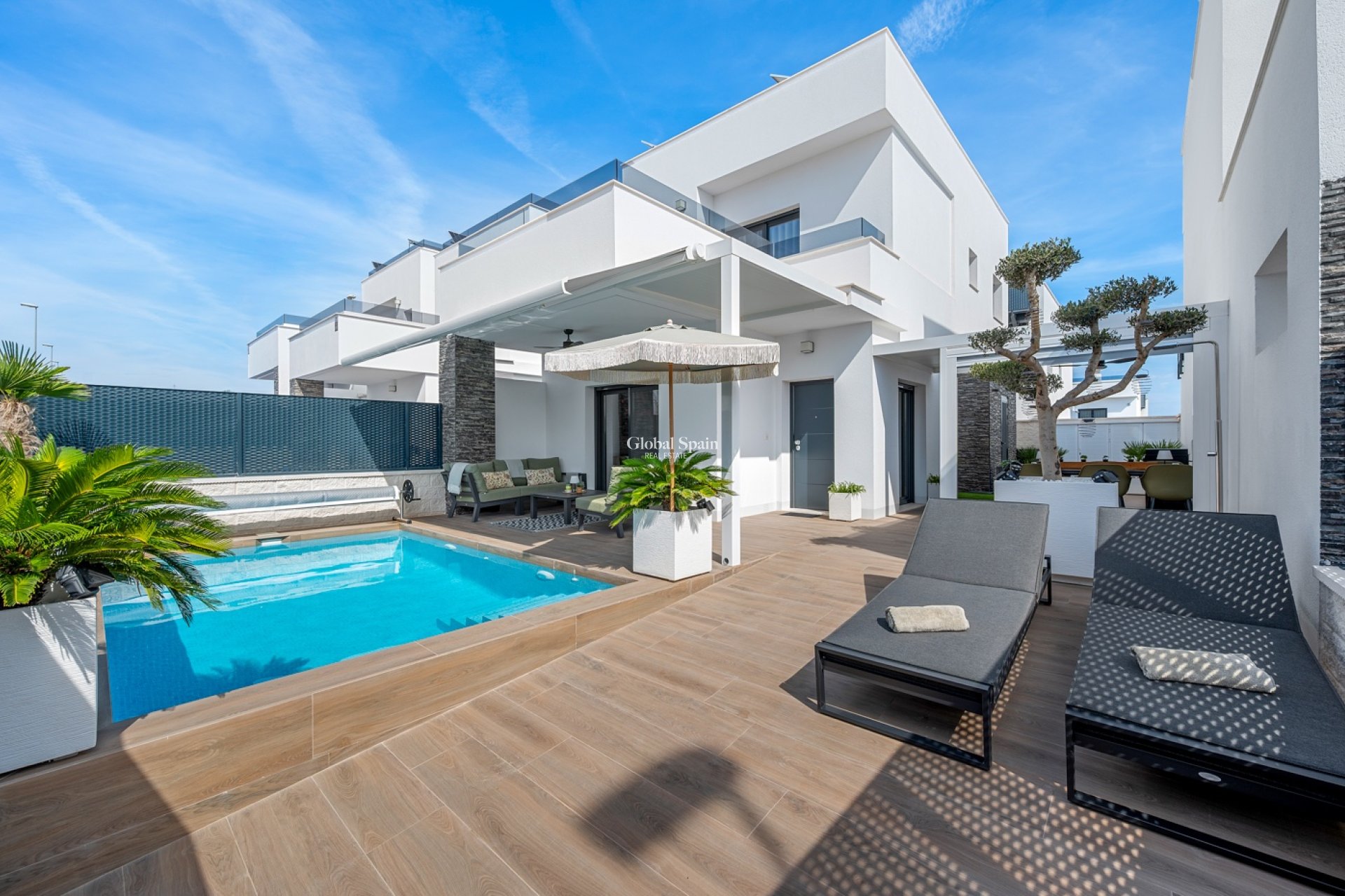 Odsprzedaż - WILLA  -
ORIHUELA COSTA - Orihuela