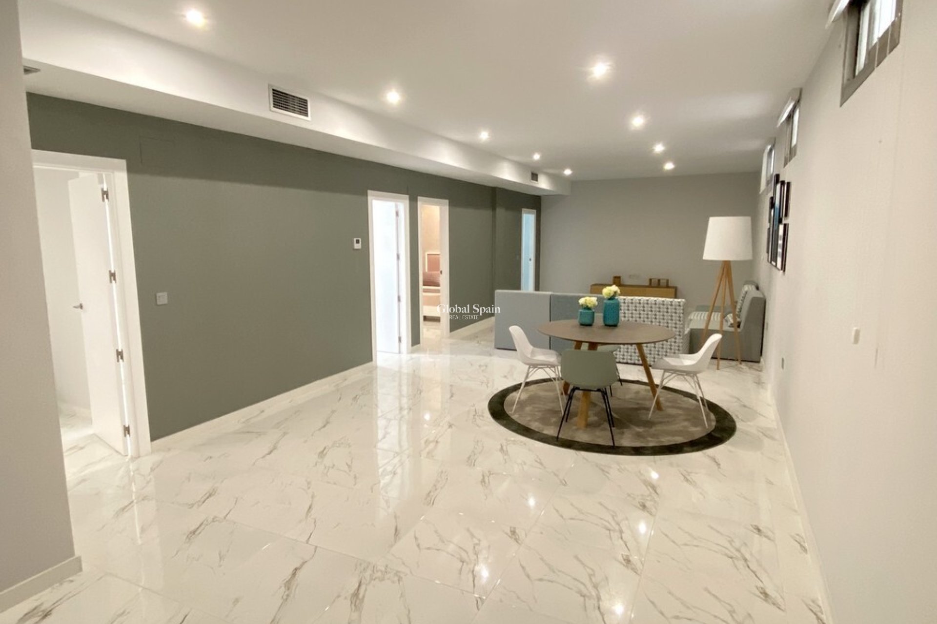 Odsprzedaż - WILLA  -
ORIHUELA COSTA - Pau 26