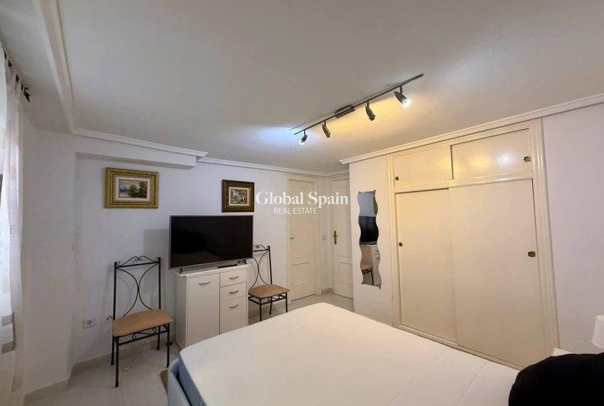 Odsprzedaż - WILLA  -
ORIHUELA COSTA - Playa Flamenca
