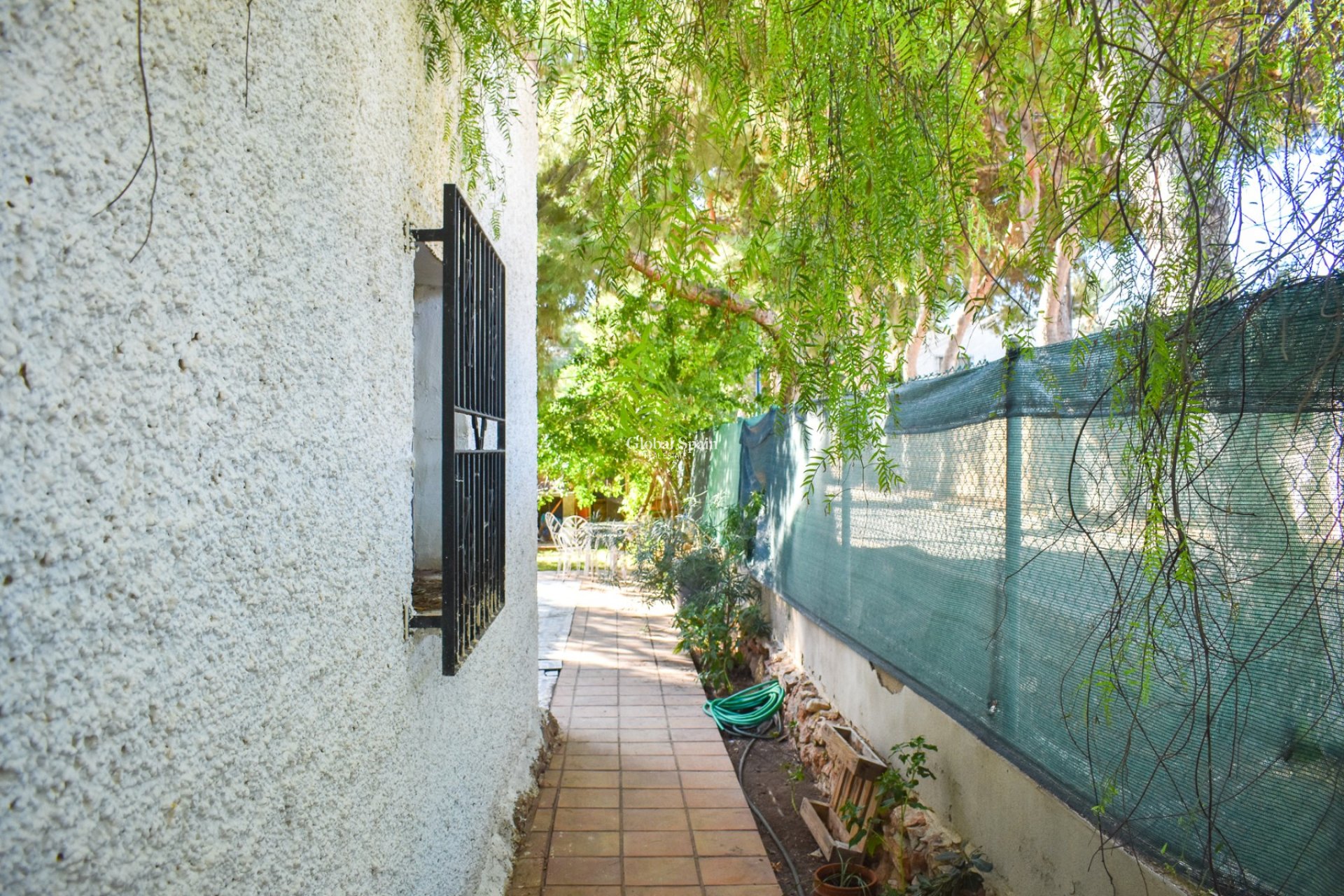 Odsprzedaż - WILLA  -
ORIHUELA COSTA - Punta Prima