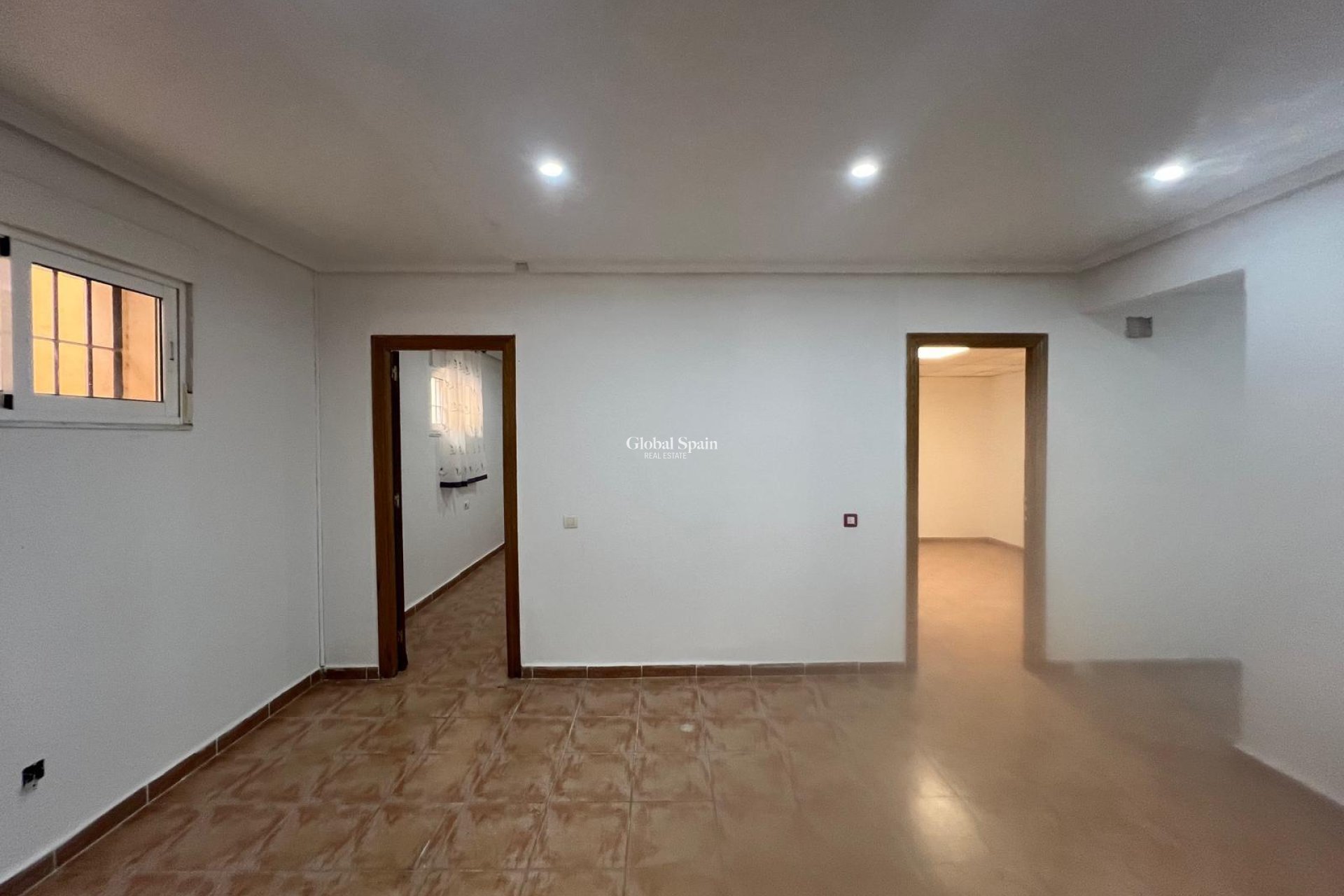 Odsprzedaż - WILLA  -
ORIHUELA COSTA - VILLAMARTÍN