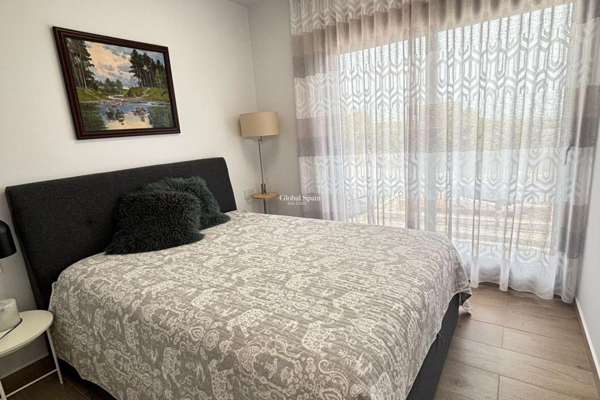 Odsprzedaż - WILLA  -
ORIHUELA COSTA - VILLAMARTÍN