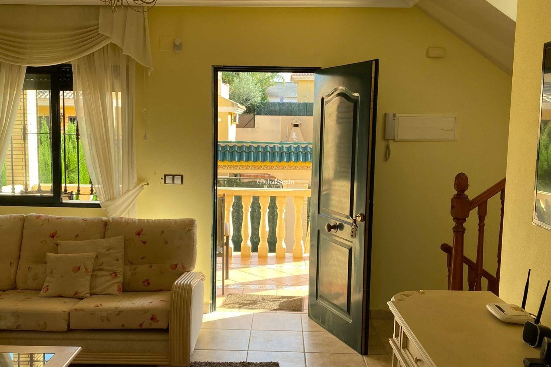 Odsprzedaż - WILLA  -
ORIHUELA COSTA - VILLAMARTÍN