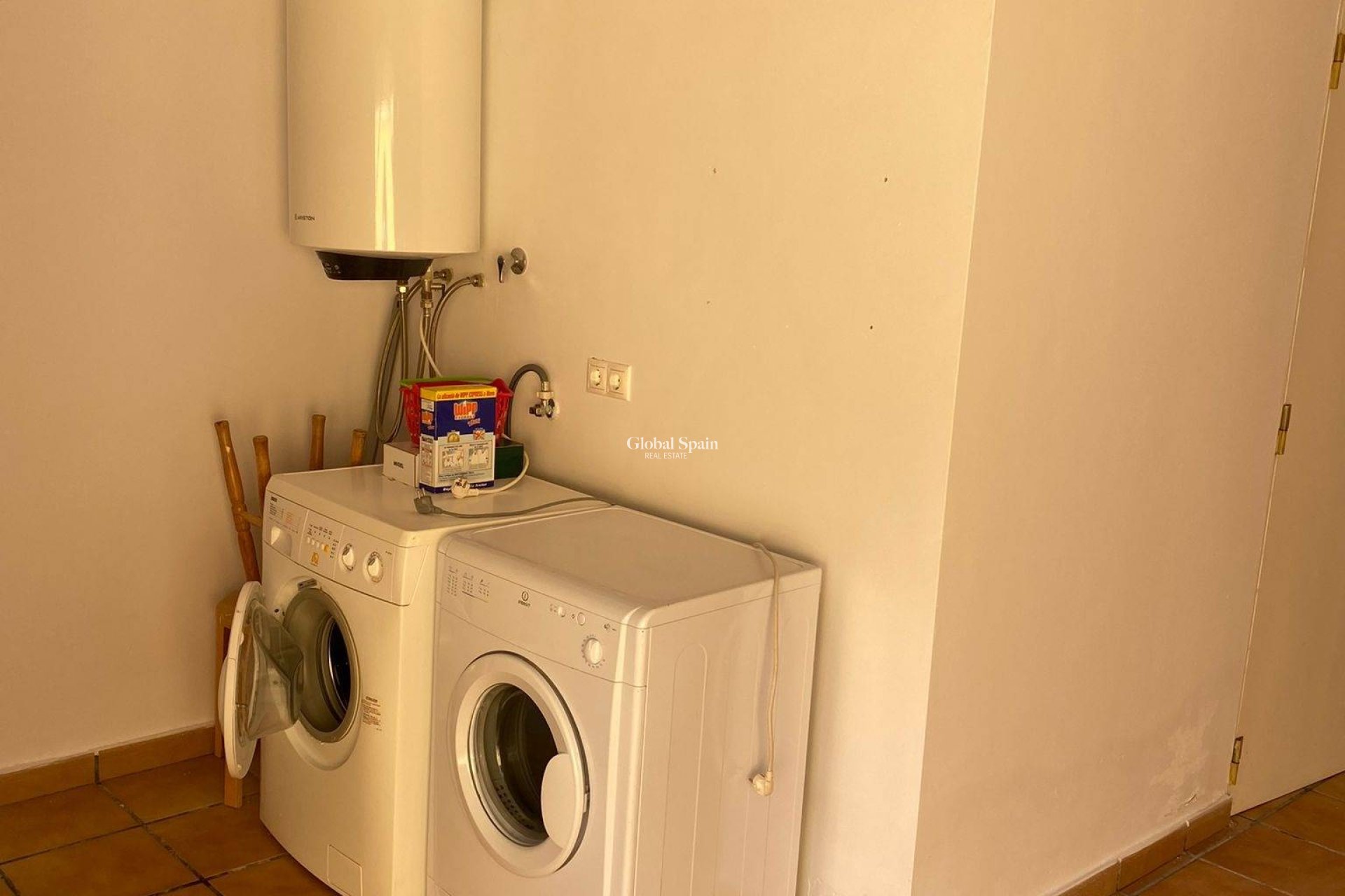 Odsprzedaż - WILLA  -
ORIHUELA COSTA - VILLAMARTÍN