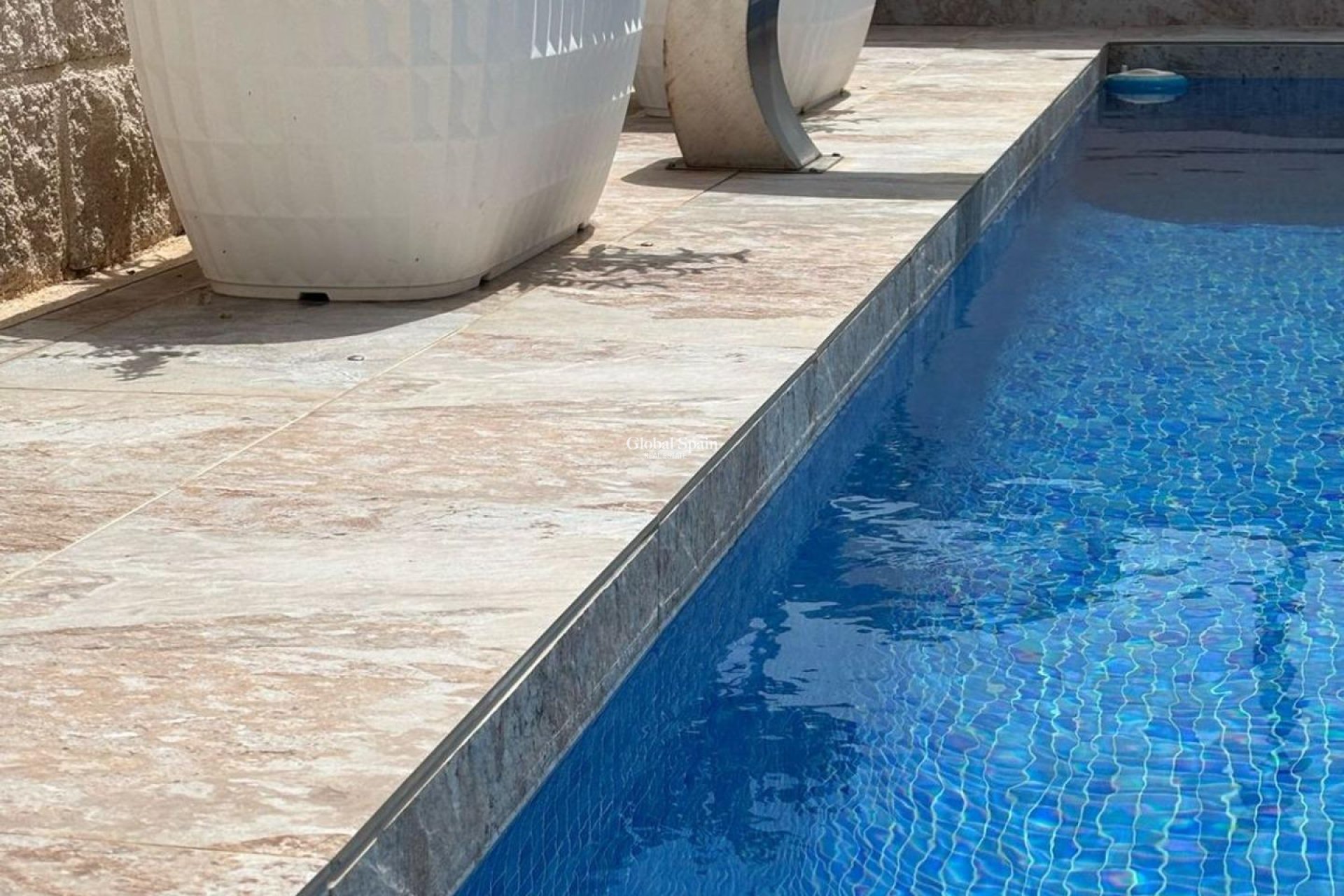 Odsprzedaż - WILLA  -
ORIHUELA COSTA - VILLAMARTÍN