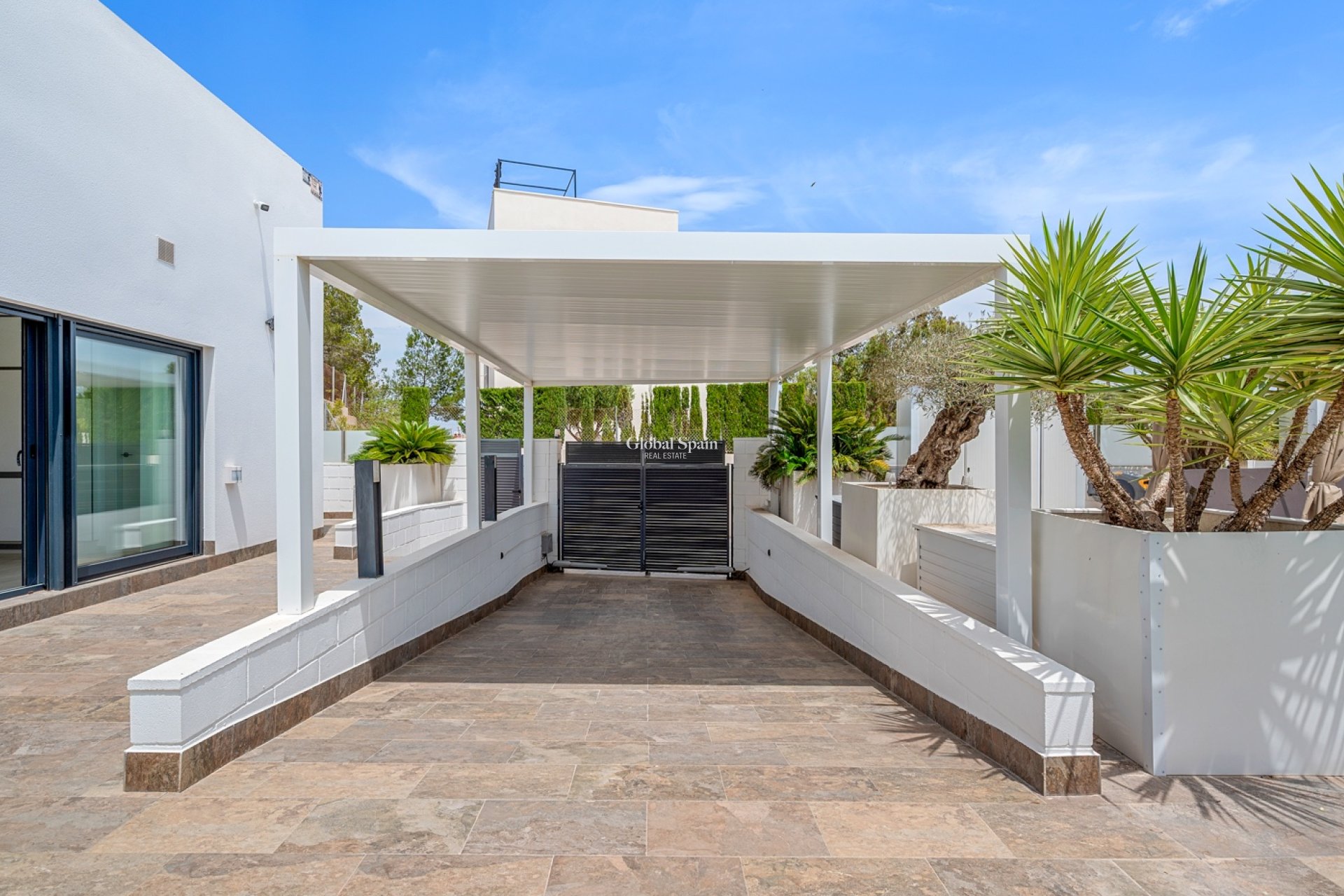 Odsprzedaż - WILLA  -
ORIHUELA COSTA - VILLAMARTÍN