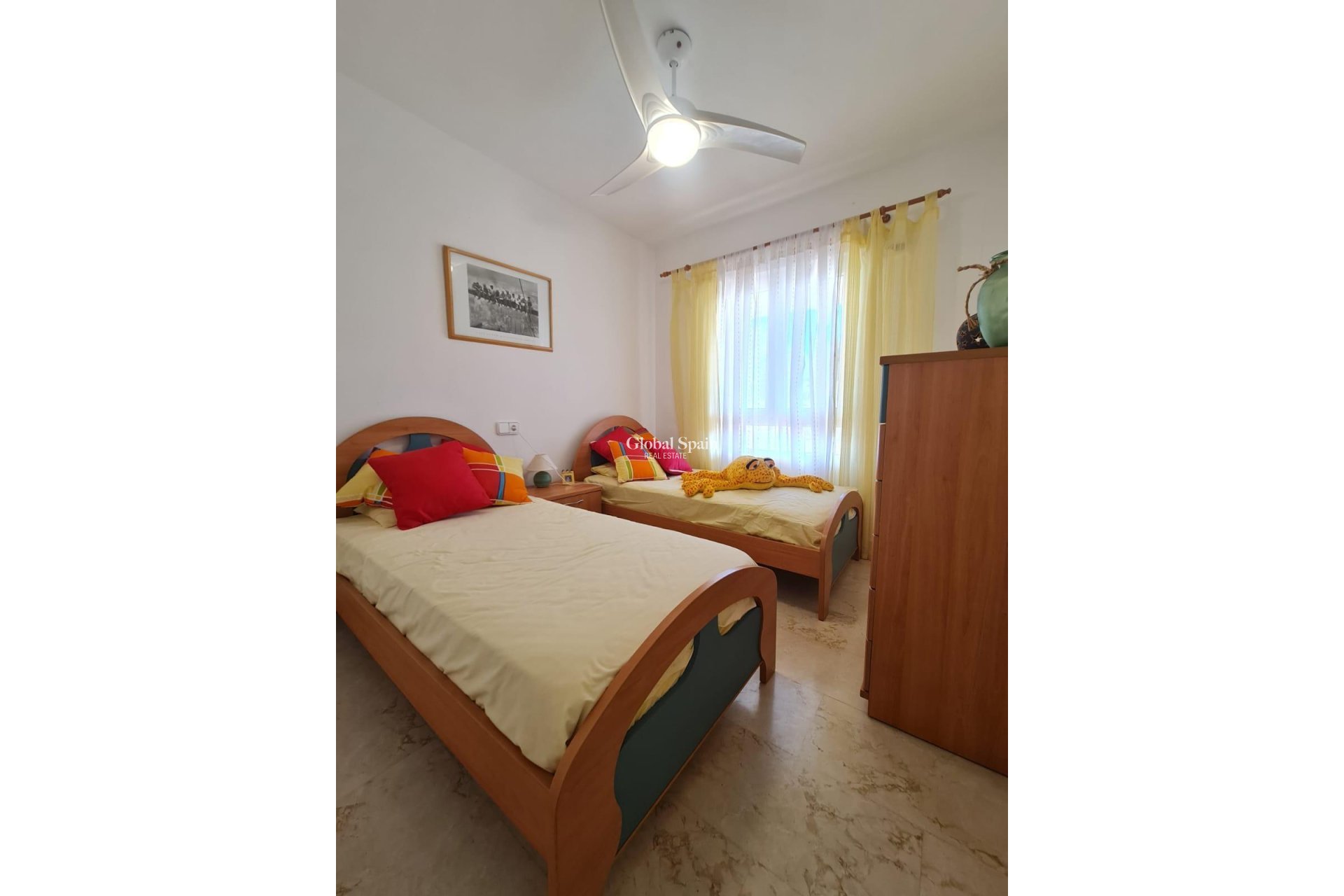 Odsprzedaż - WILLA  -
ORIHUELA COSTA - 