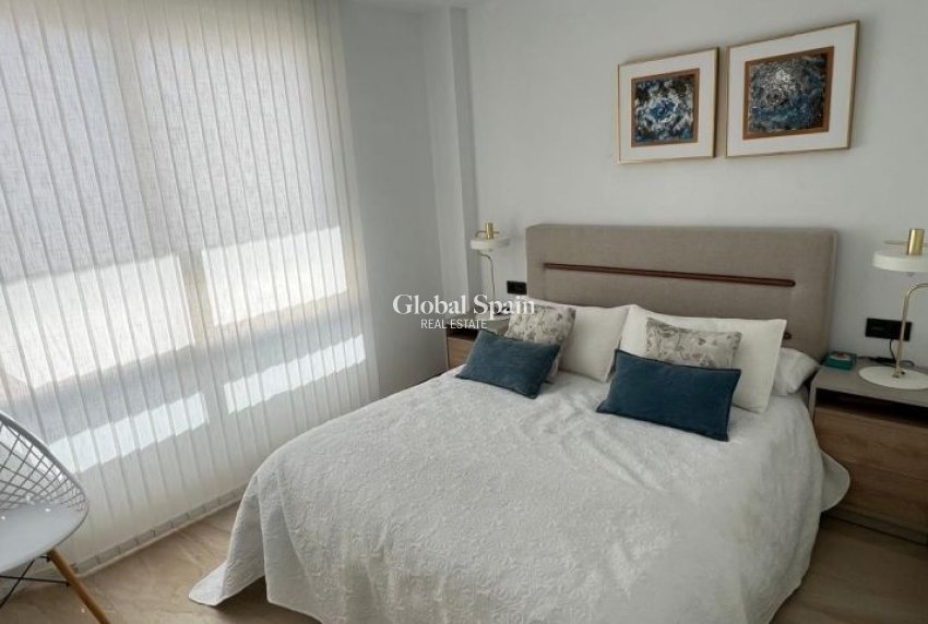 Odsprzedaż - WILLA  -
ORIHUELA COSTA - 