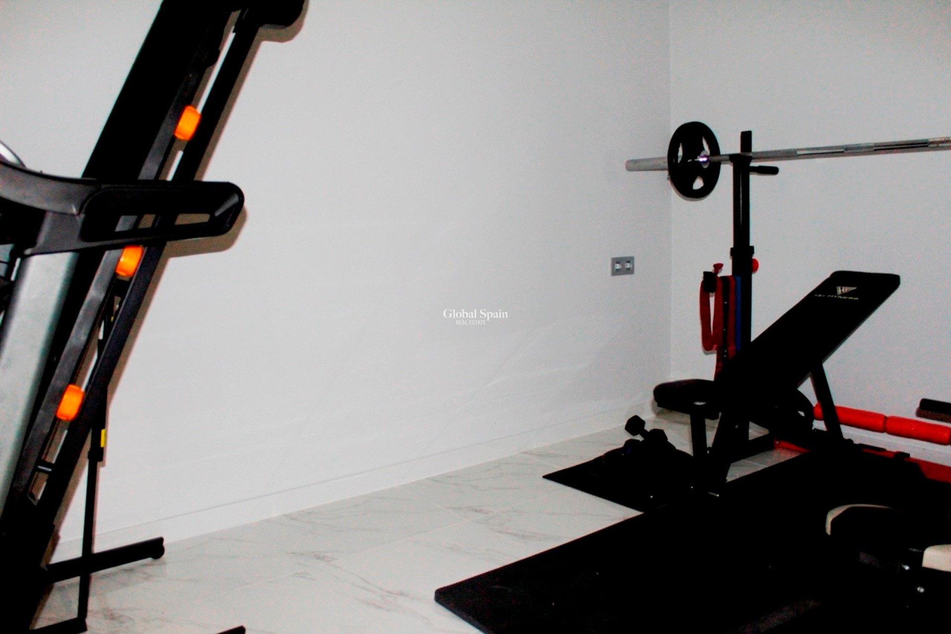 Odsprzedaż - WILLA  -
ORIHUELA COSTA - 